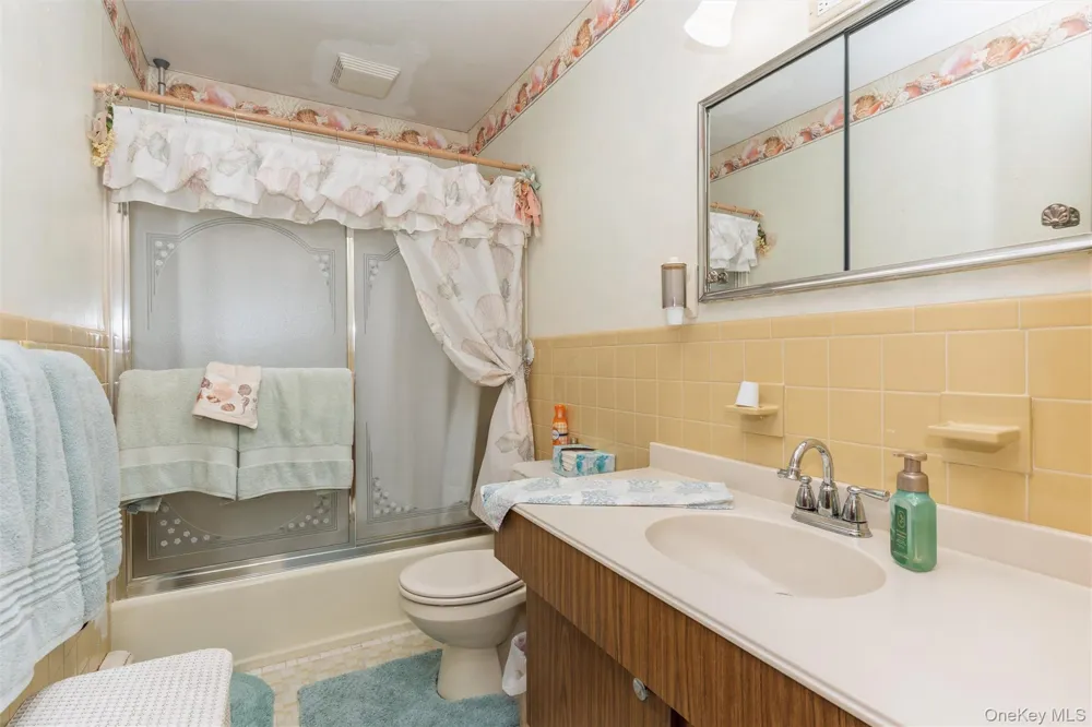31 Cedar Branch Street Middle Island, NY 11953