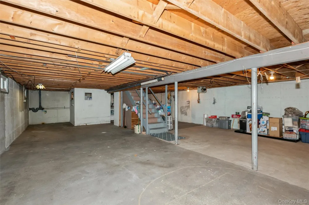 31 Cedar Branch Street Middle Island, NY 11953
