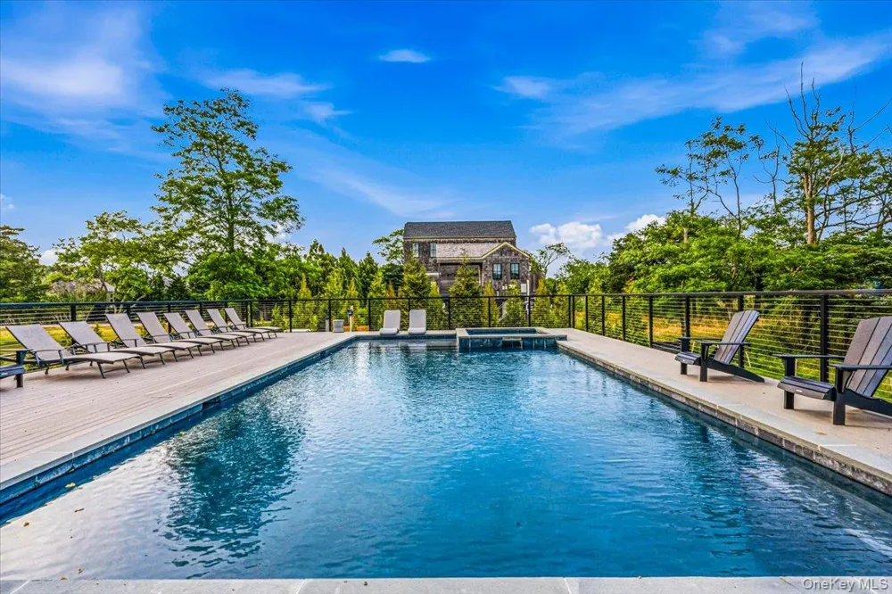 1A Jagger Lane Westhampton, NY 11977