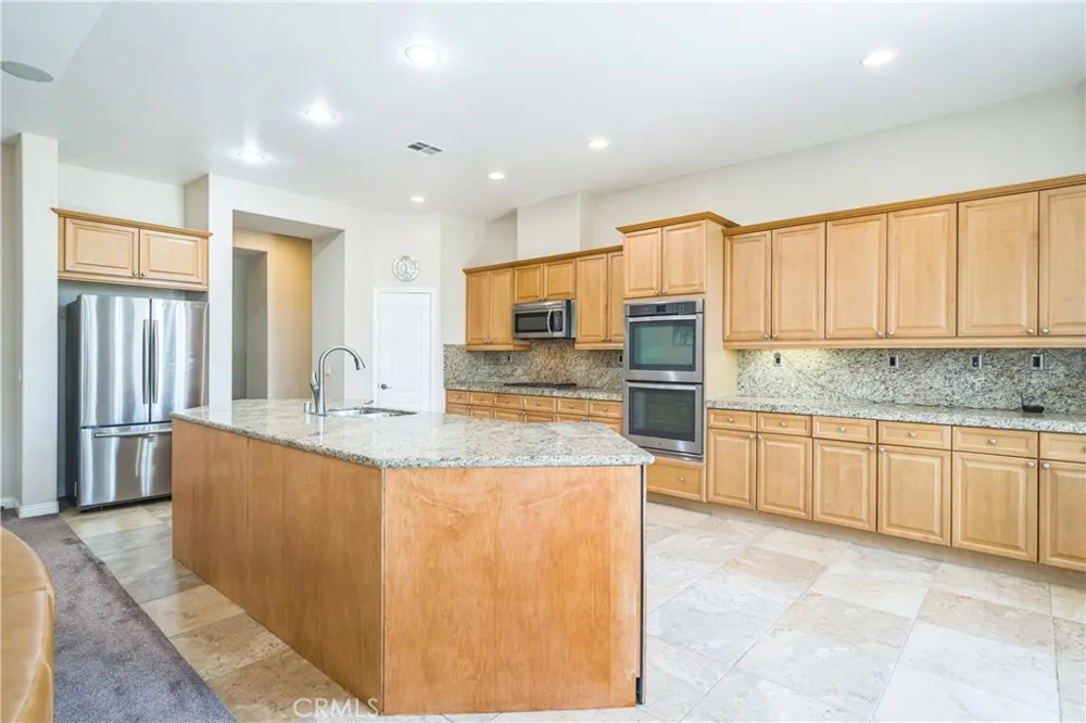 2 Villa Roma Lake Elsinore, CA 92532