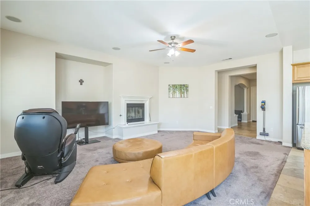 2 Villa Roma Lake Elsinore, CA 92532