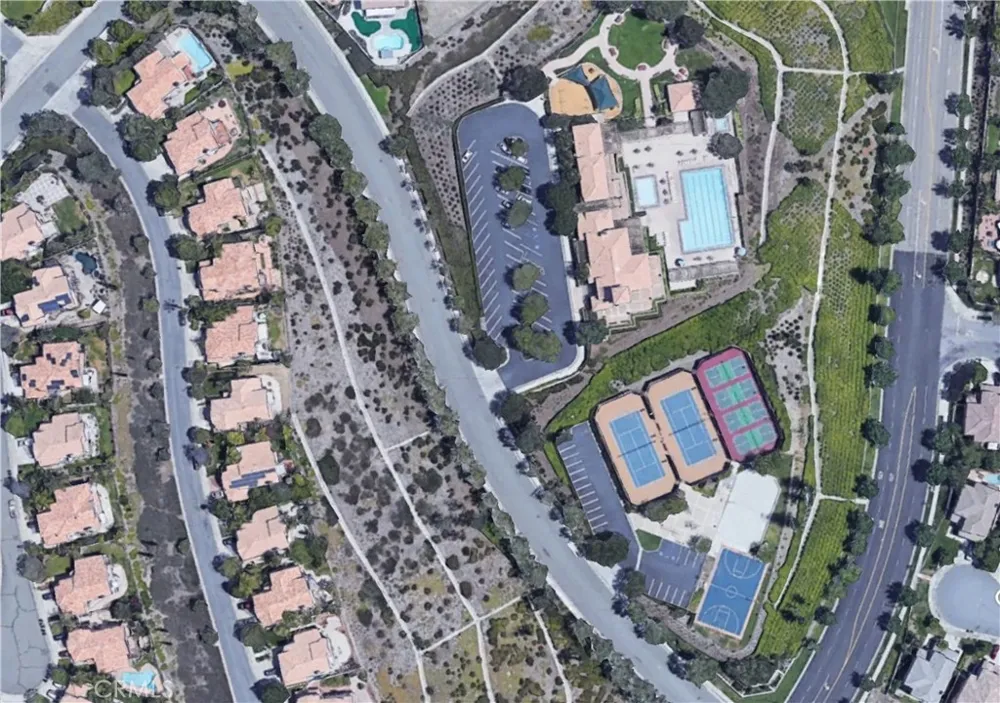 2 Villa Roma Lake Elsinore, CA 92532