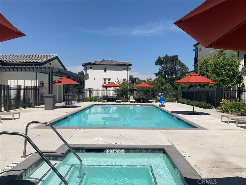 15 Brookline Way Pomona, CA 91766