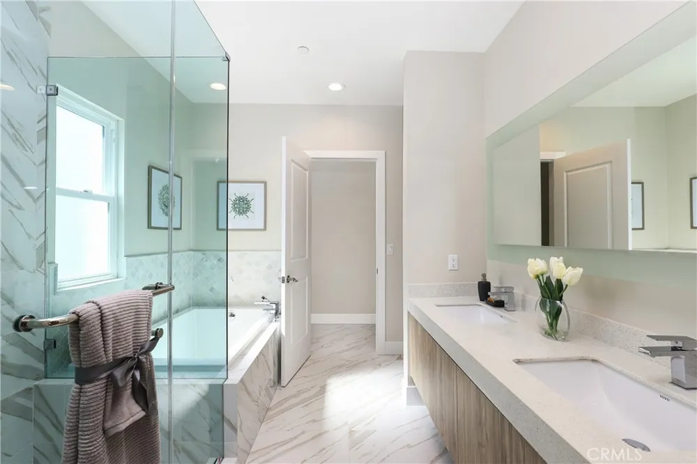 15 Brookline Way Pomona, CA 91766