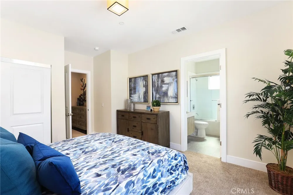 15 Brookline Way Pomona, CA 91766