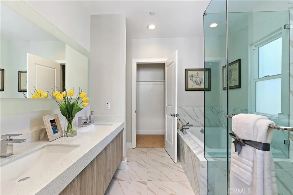 15 Brookline Way Pomona, CA 91766