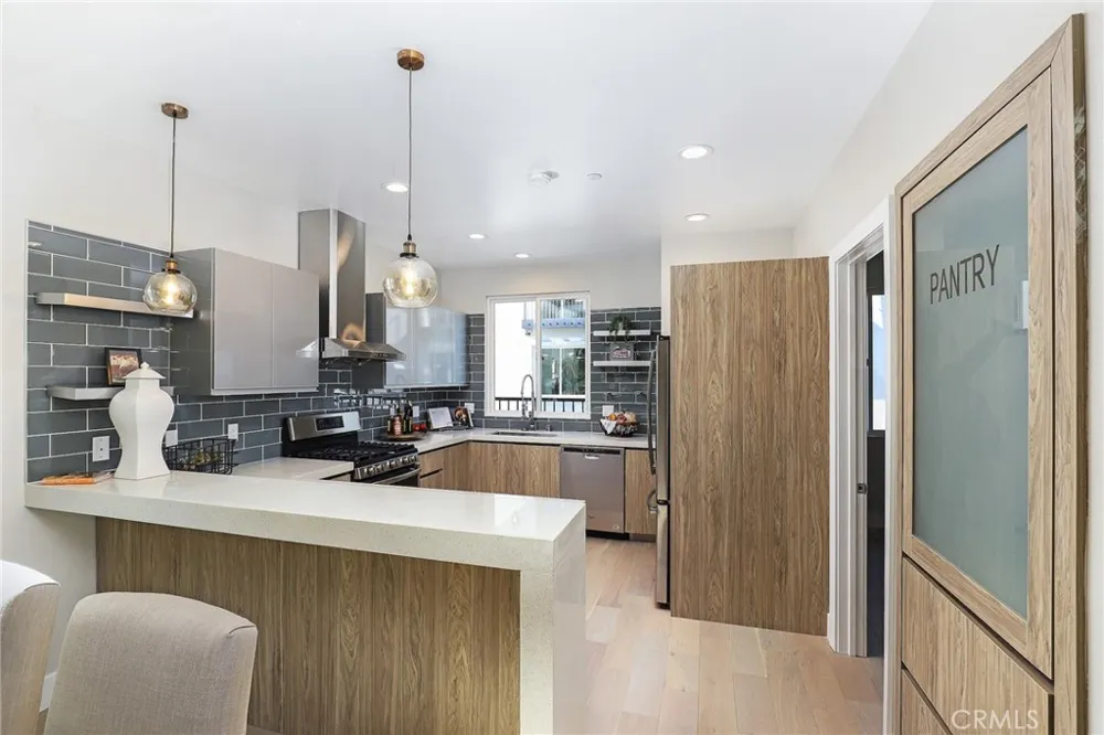 15 Brookline Way Pomona, CA 91766