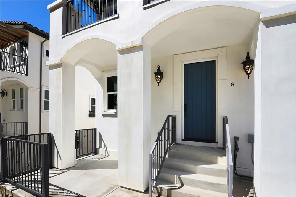 15 Brookline Way Pomona, CA 91766