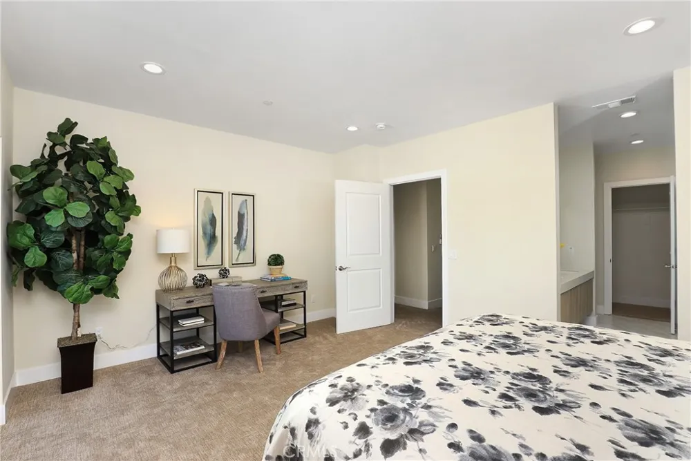 15 Brookline Way Pomona, CA 91766