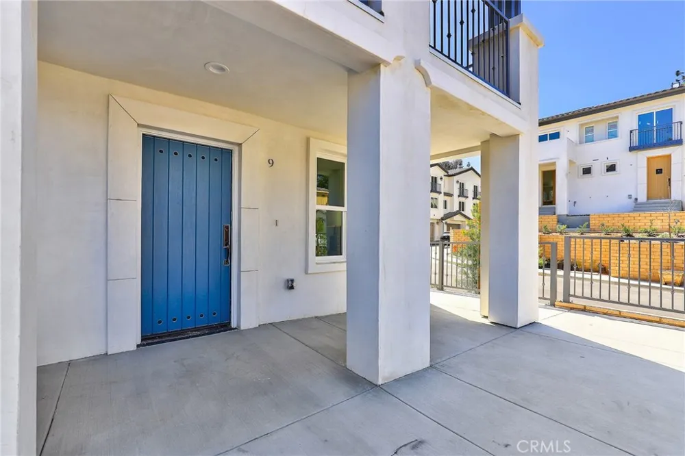15 Brookline Way Pomona, CA 91766