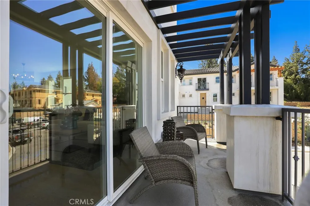 15 Brookline Way Pomona, CA 91766