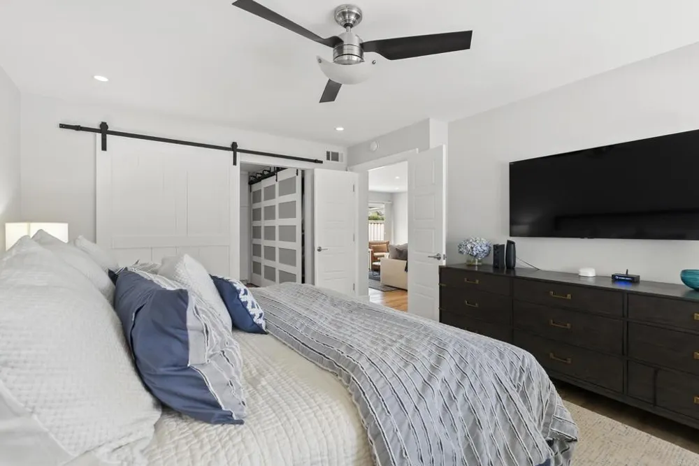 1504 Valleda Lane Encinitas, CA 92024