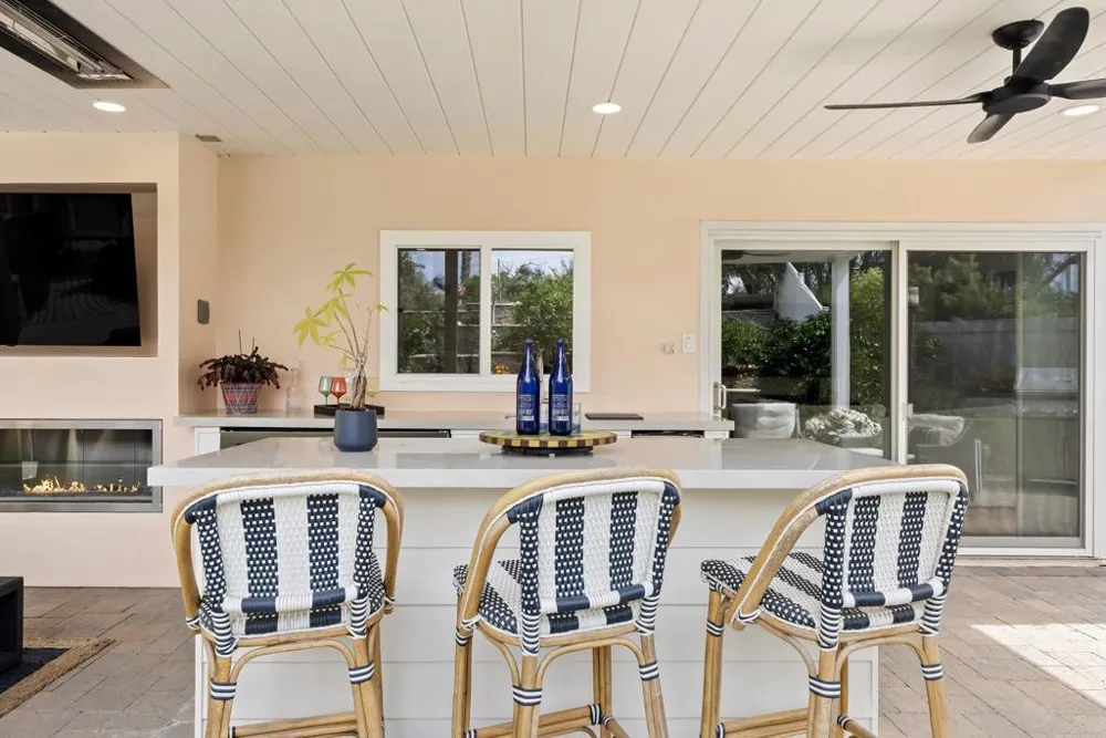 1504 Valleda Lane Encinitas, CA 92024