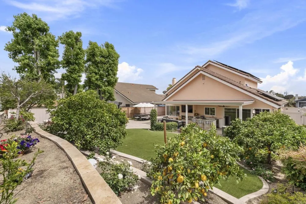 1504 Valleda Lane Encinitas, CA 92024