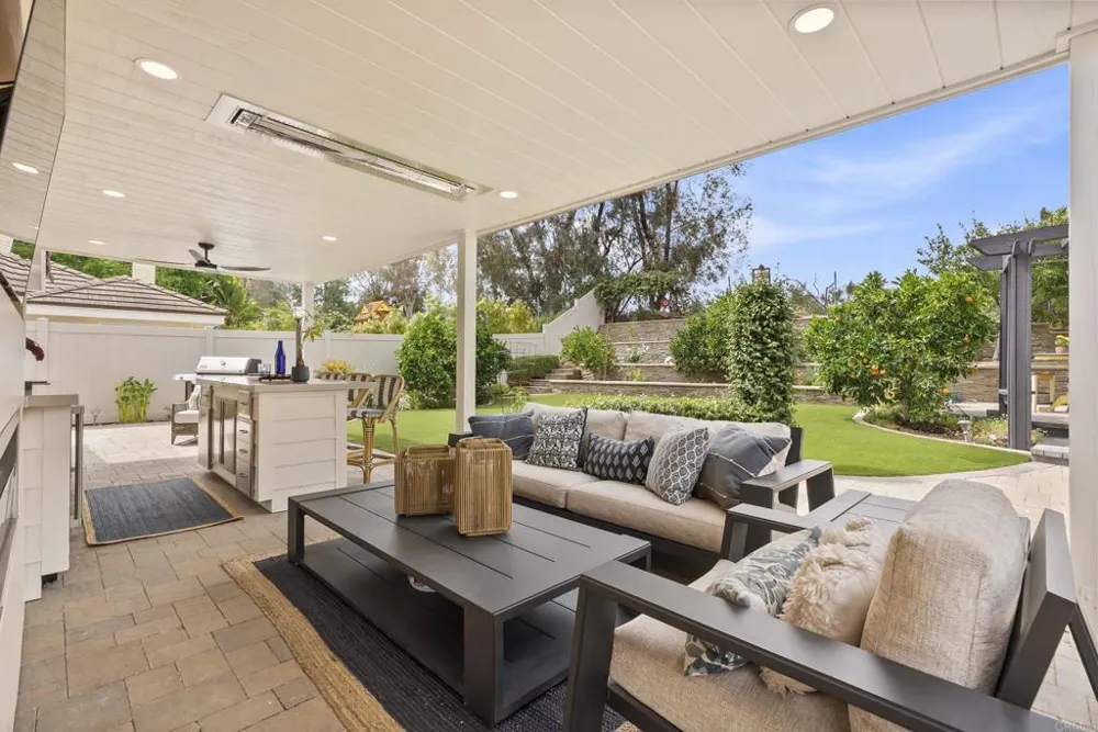 1504 Valleda Lane Encinitas, CA 92024