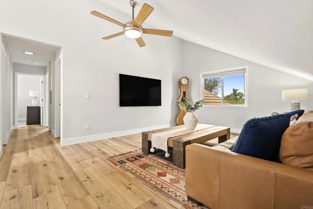 1504 Valleda Lane Encinitas, CA 92024