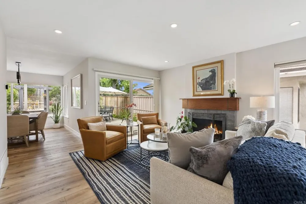 1504 Valleda Lane Encinitas, CA 92024