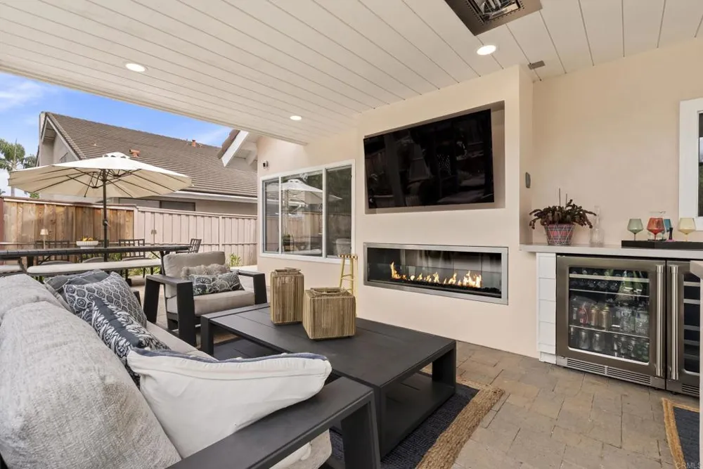 1504 Valleda Lane Encinitas, CA 92024