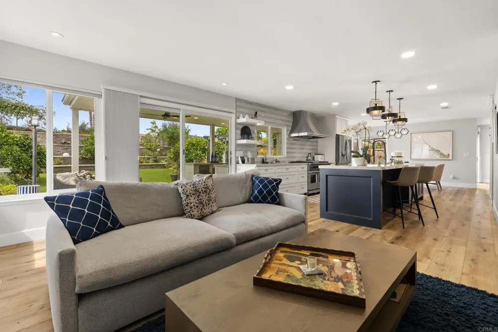 1504 Valleda Lane Encinitas, CA 92024