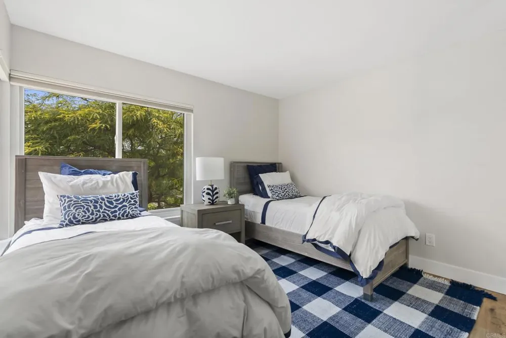 1504 Valleda Lane Encinitas, CA 92024