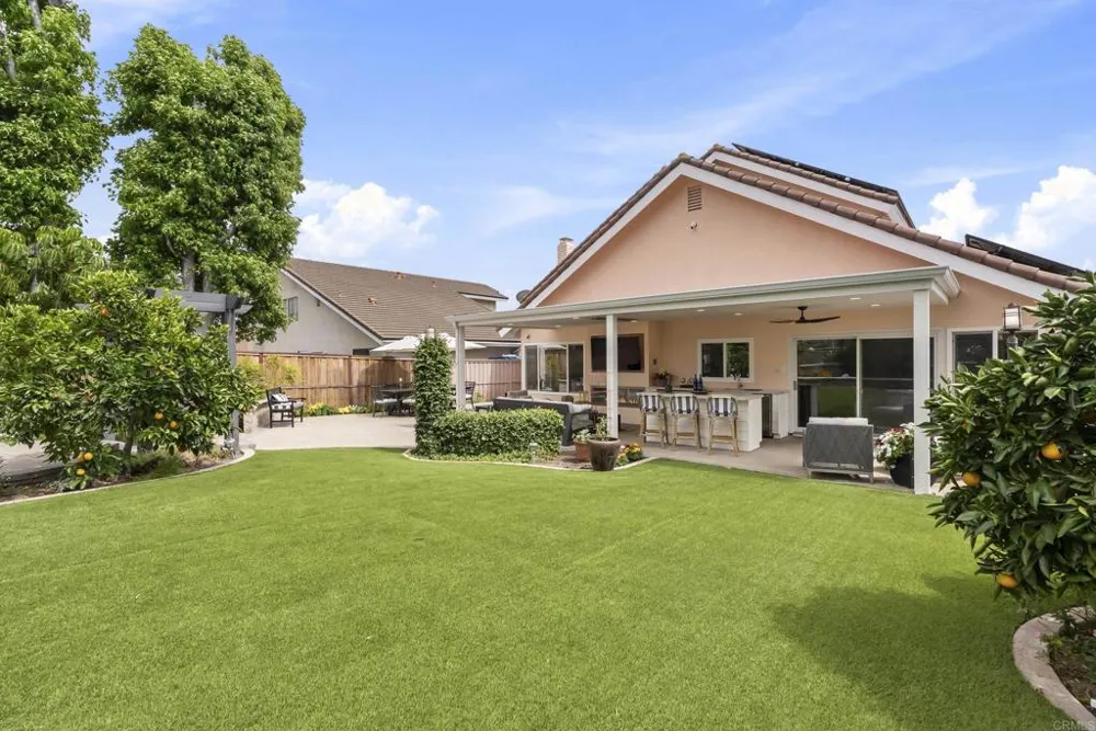 1504 Valleda Lane Encinitas, CA 92024