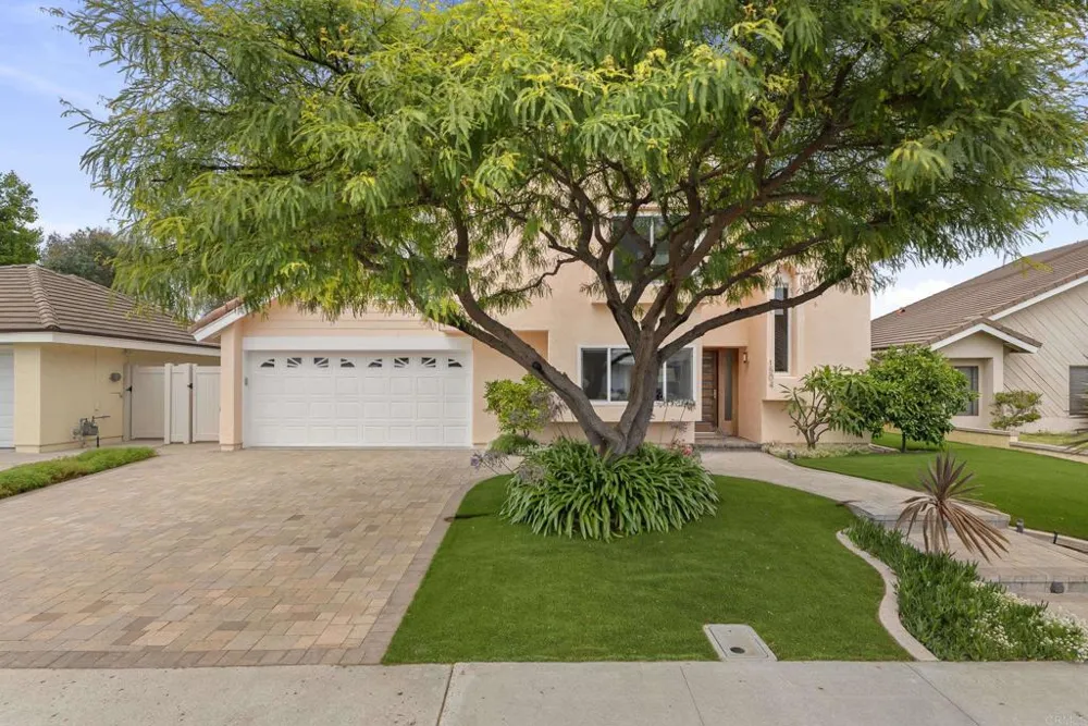 1504 Valleda Lane Encinitas, CA 92024