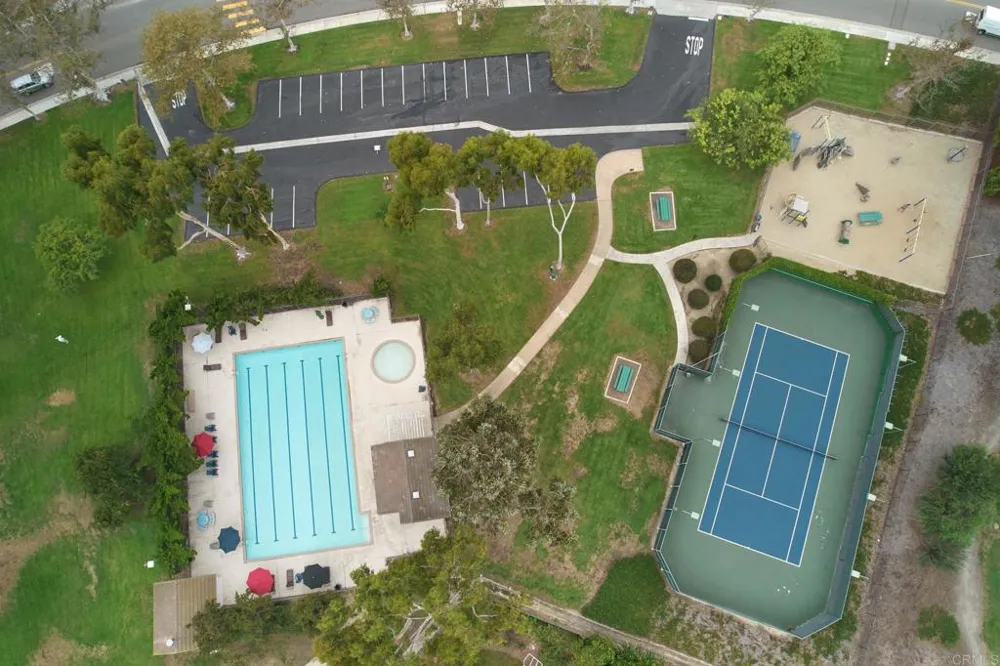 1504 Valleda Lane Encinitas, CA 92024