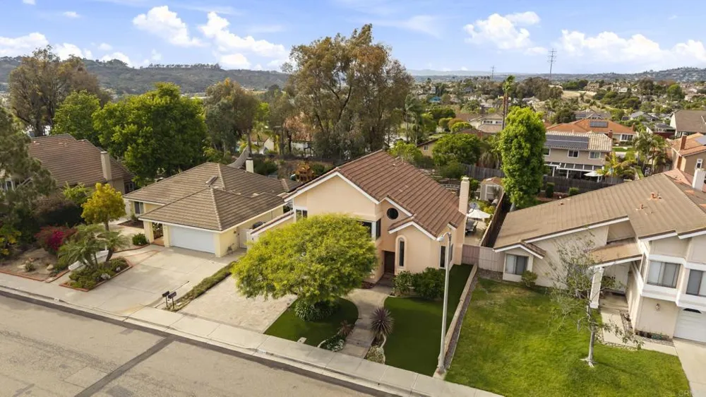 1504 Valleda Lane Encinitas, CA 92024