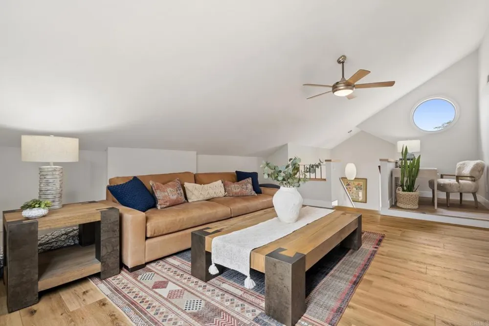 1504 Valleda Lane Encinitas, CA 92024
