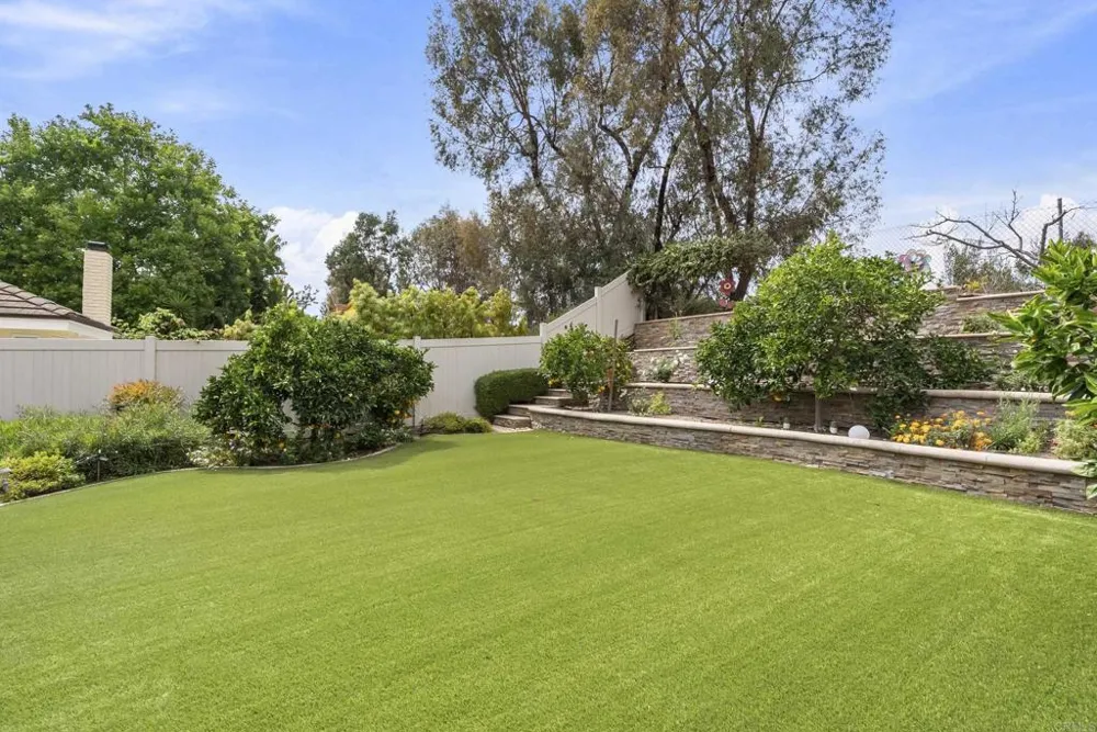 1504 Valleda Lane Encinitas, CA 92024