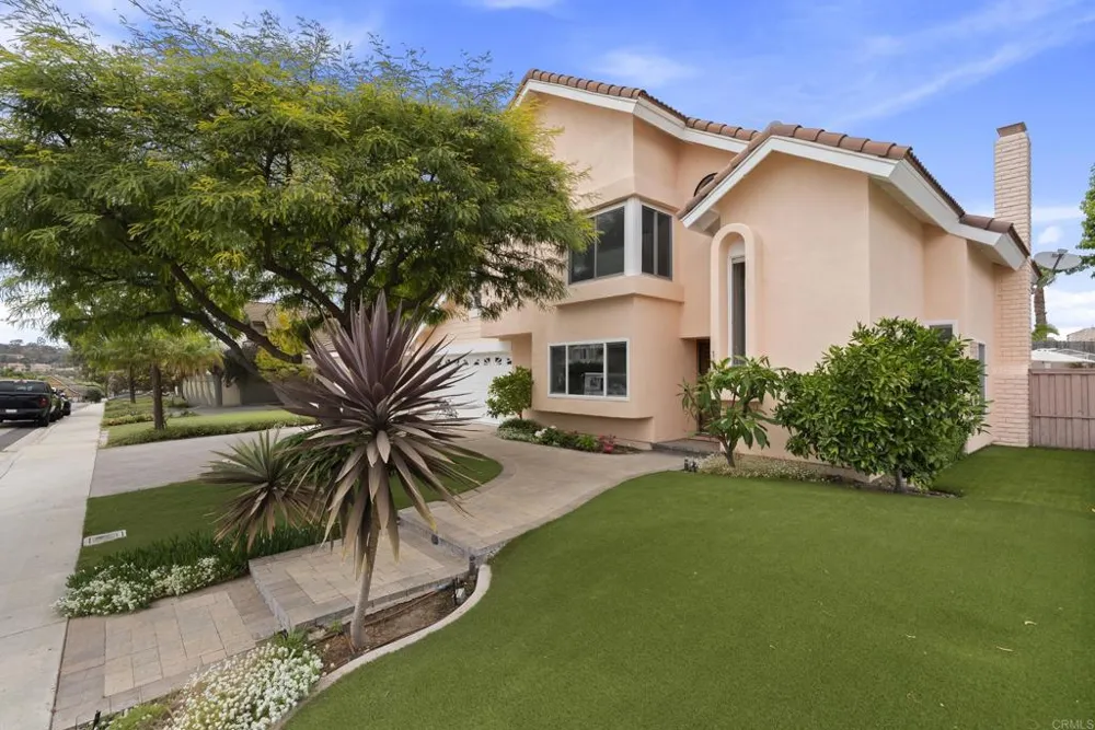 1504 Valleda Lane Encinitas, CA 92024