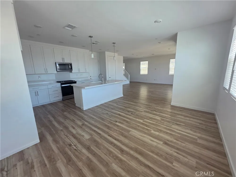 2860 Sapphire Road La Verne, CA 91750