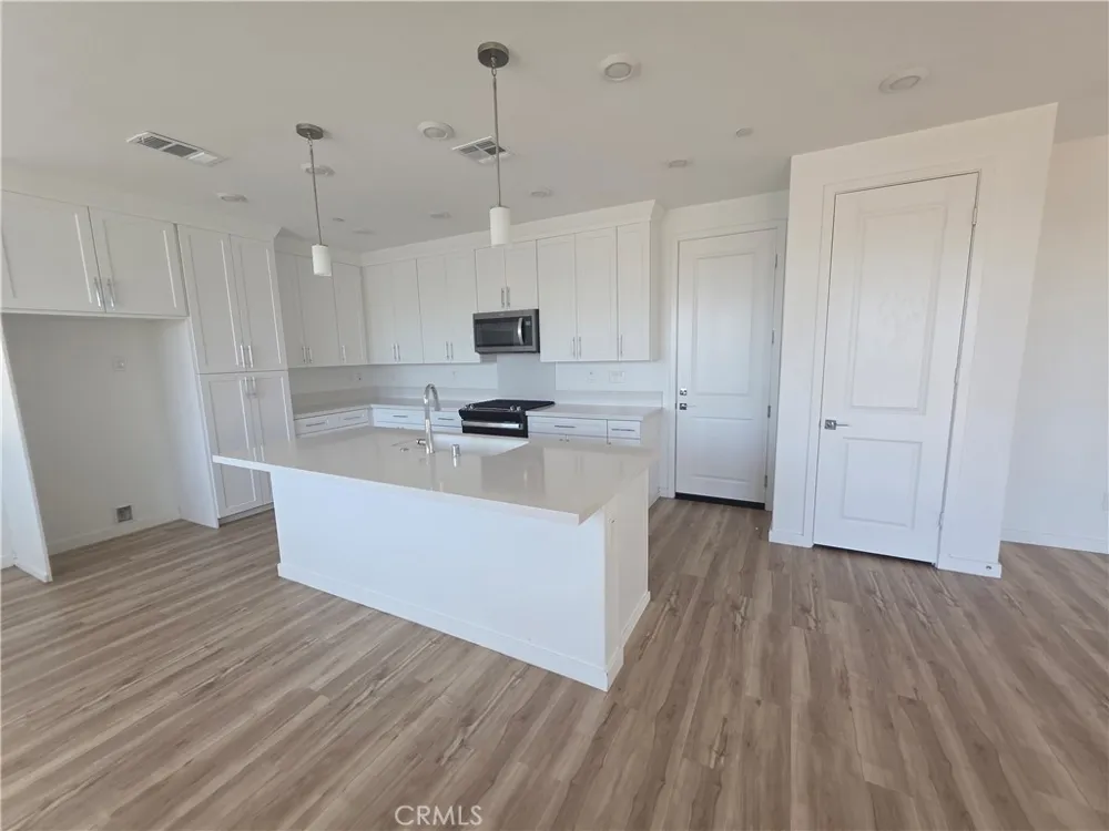 2860 Sapphire Road La Verne, CA 91750
