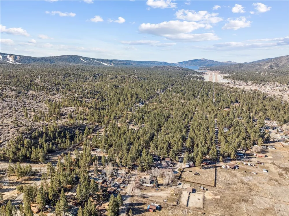 937 E Fairway Big Bear City, CA 92314
