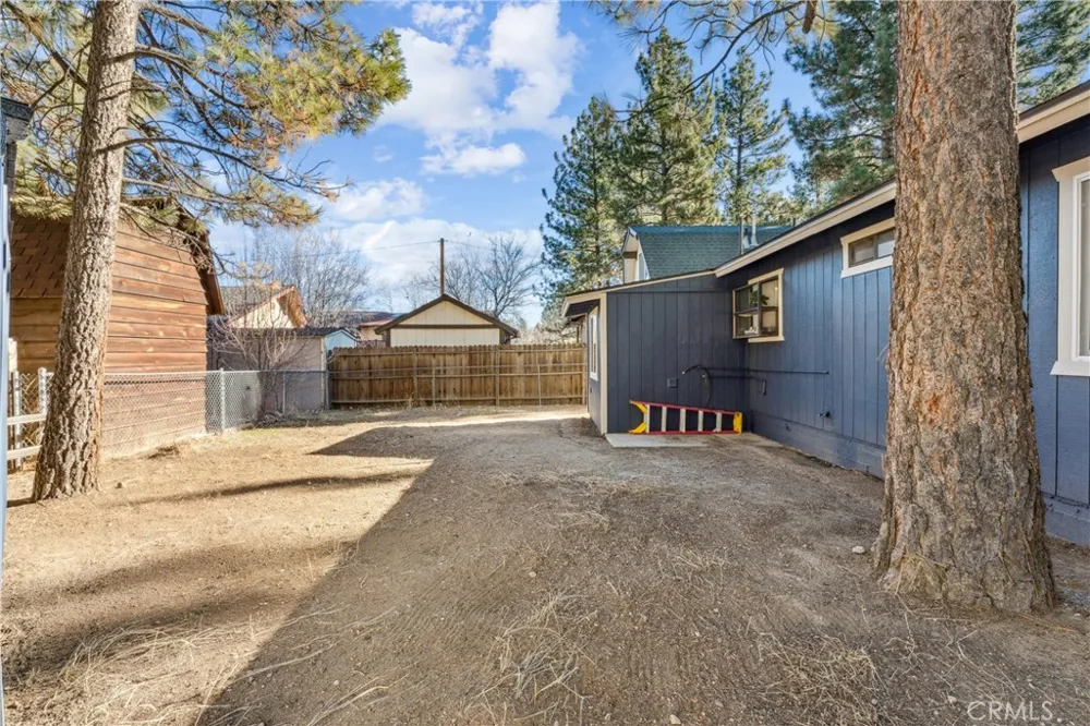 937 E Fairway Big Bear City, CA 92314