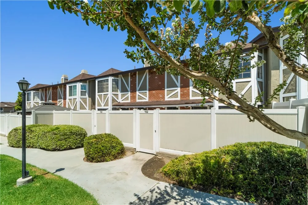 162 Greenbriar La Puente, CA 91744