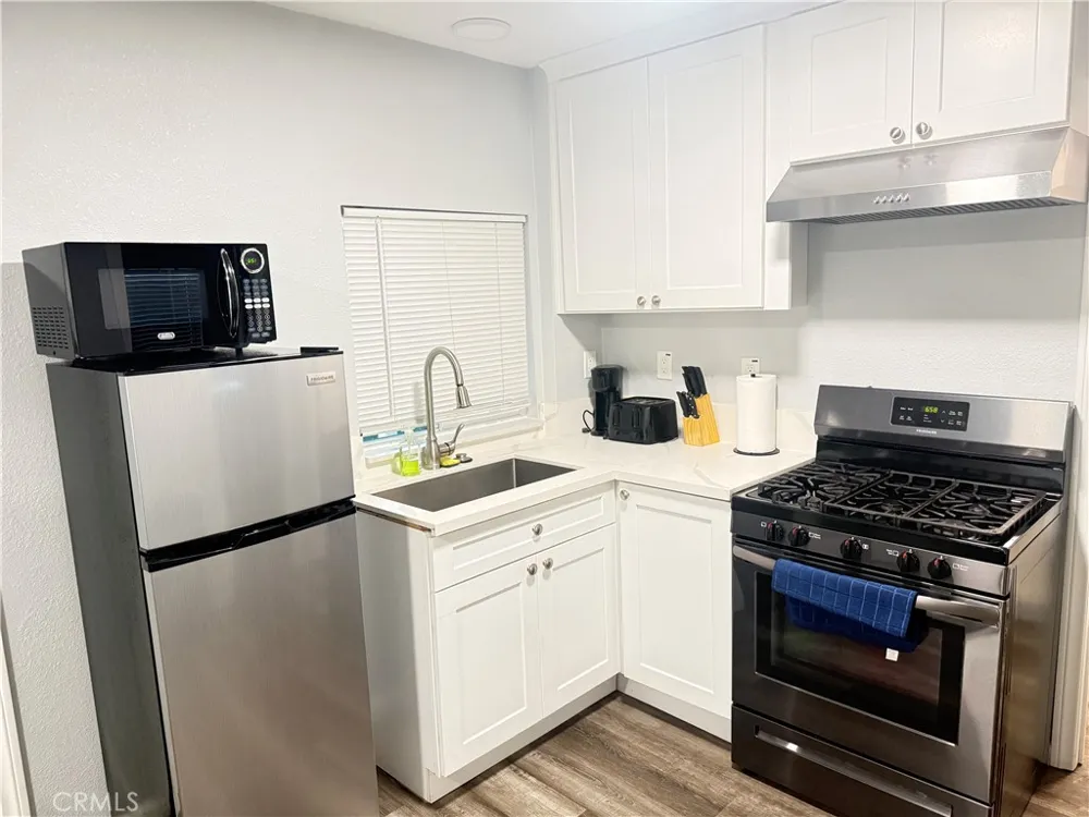 1003 Elsberry La Puente, CA 91744
