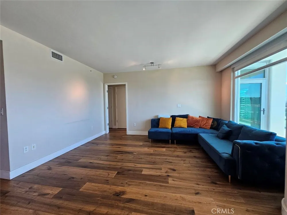 3131 Michelson #1206 Irvine, CA 92612