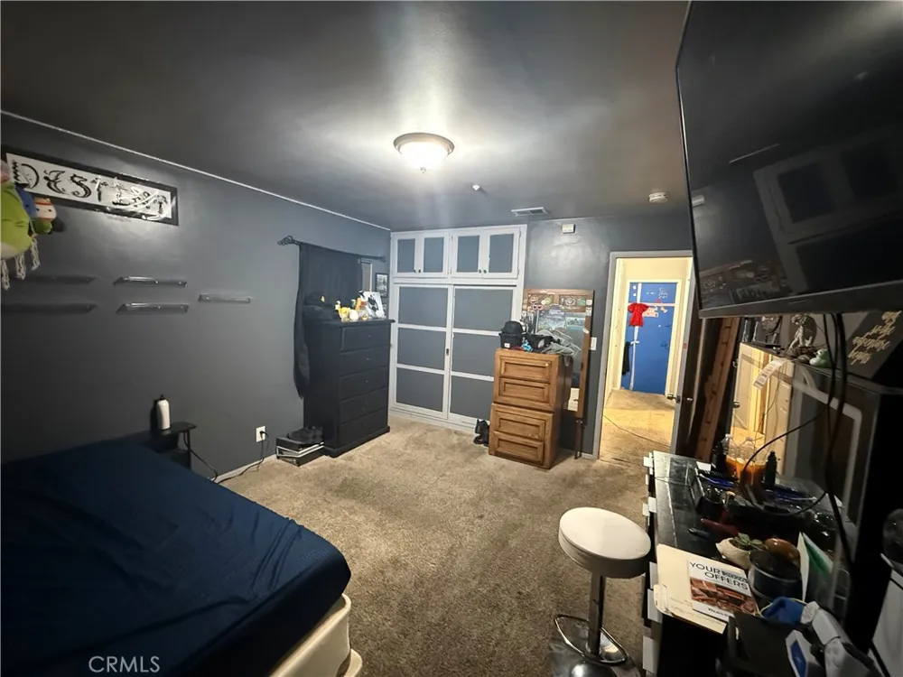8568 Evergreen Fontana, CA 92335