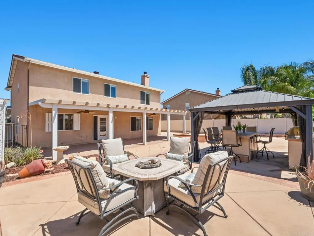 23133 Teil Glen Road Wildomar, CA 92595