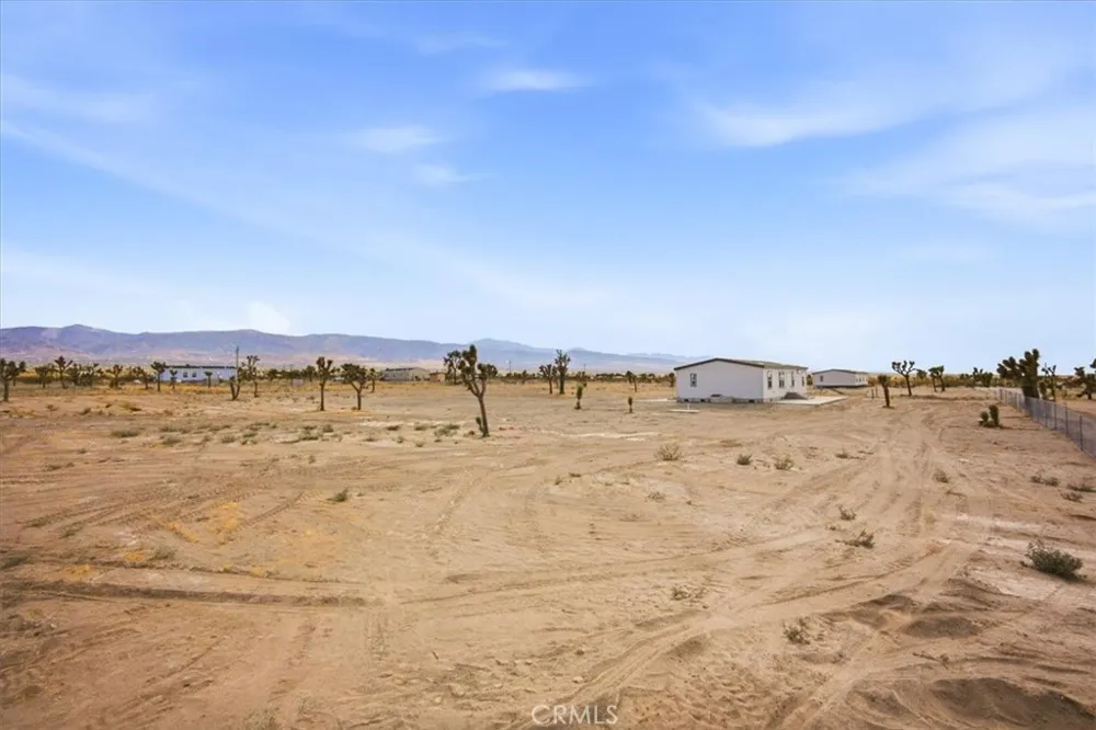 1775 Saratoga Road Pinon Hills, CA 92372