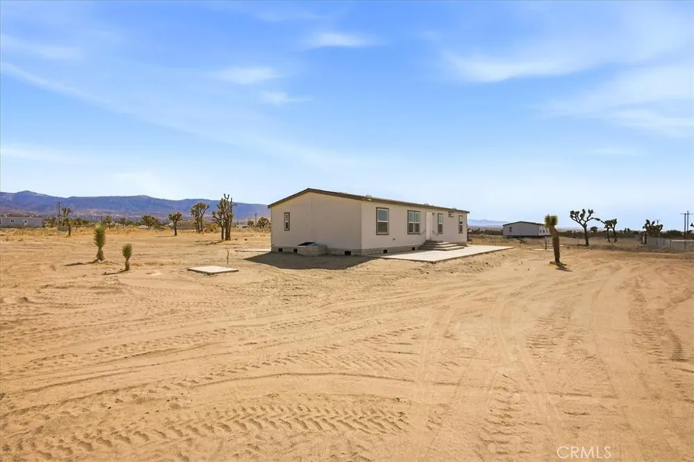 1775 Saratoga Road Pinon Hills, CA 92372