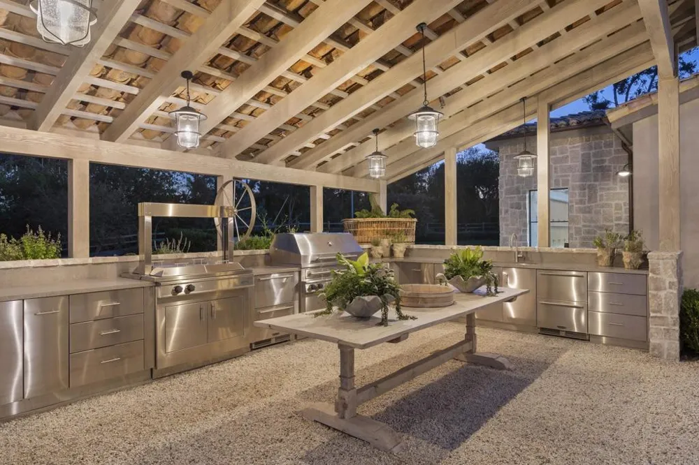 17845 Via De Fortuna Rancho Santa Fe, CA 92067