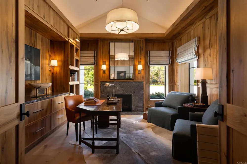 17845 Via De Fortuna Rancho Santa Fe, CA 92067