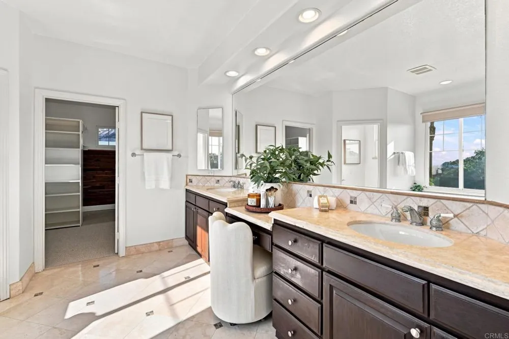 1023 Turnstone Road Carlsbad, CA 92011
