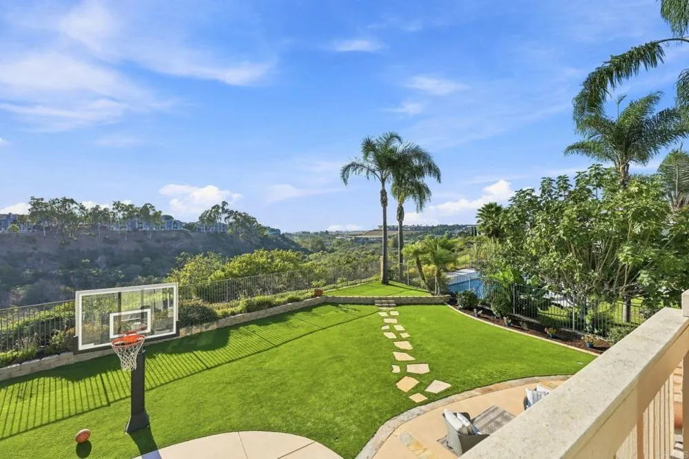 1023 Turnstone Road Carlsbad, CA 92011