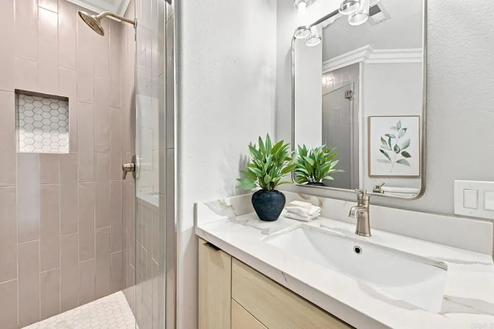 1023 Turnstone Road Carlsbad, CA 92011