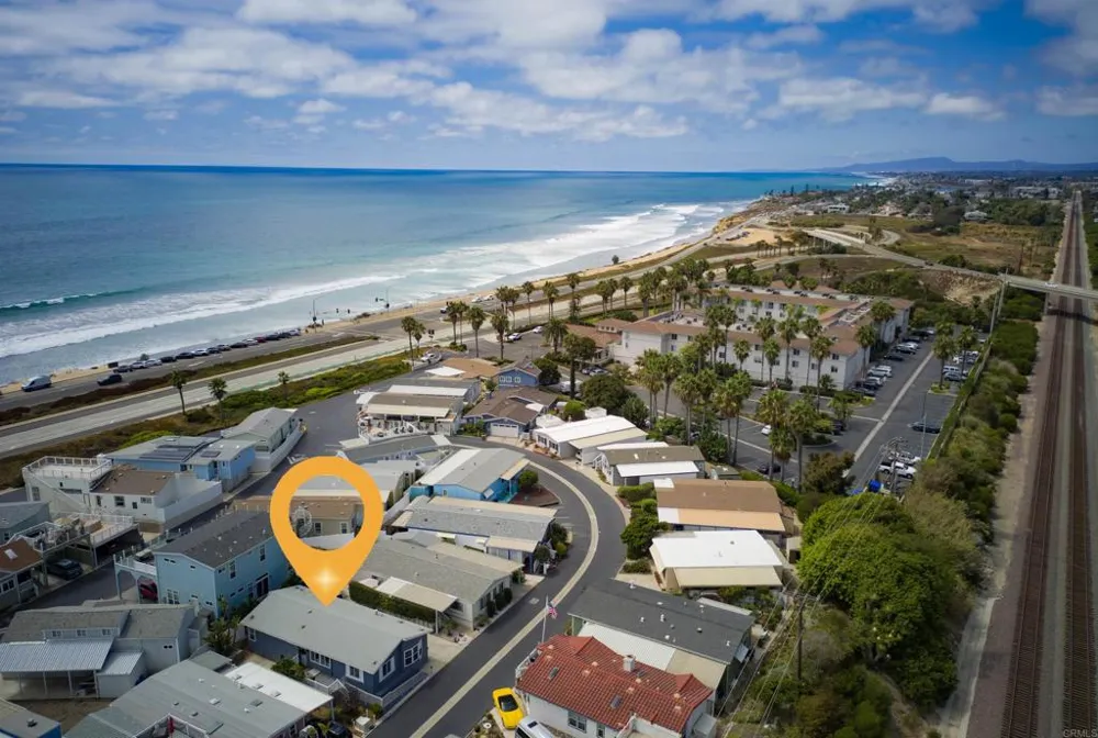 6503 Friendly Carlsbad, CA 92011