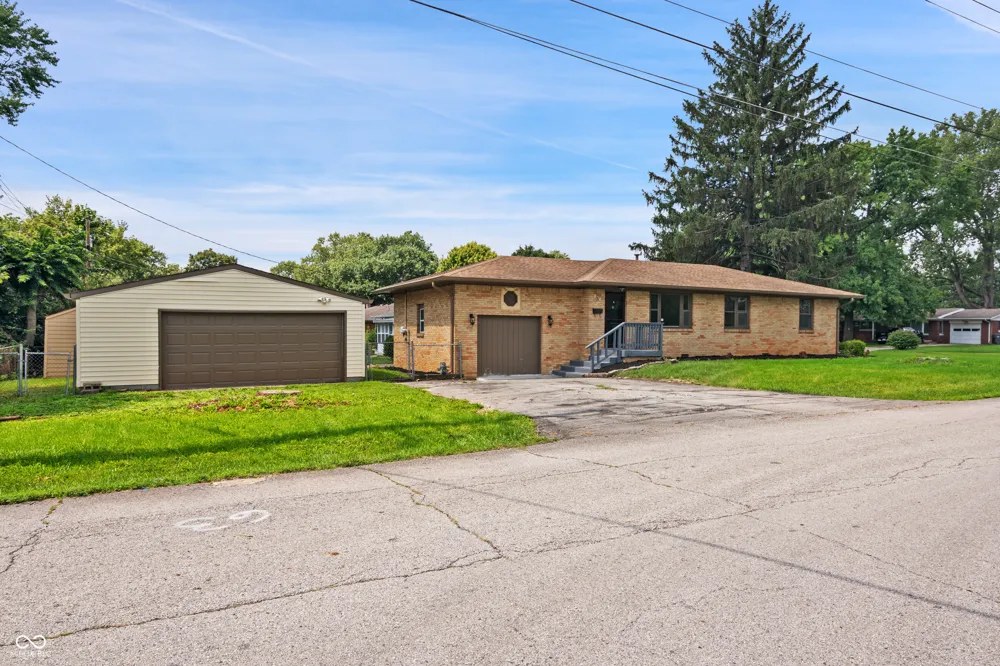 340 Edmondson Avenue Indianapolis, IN 46219