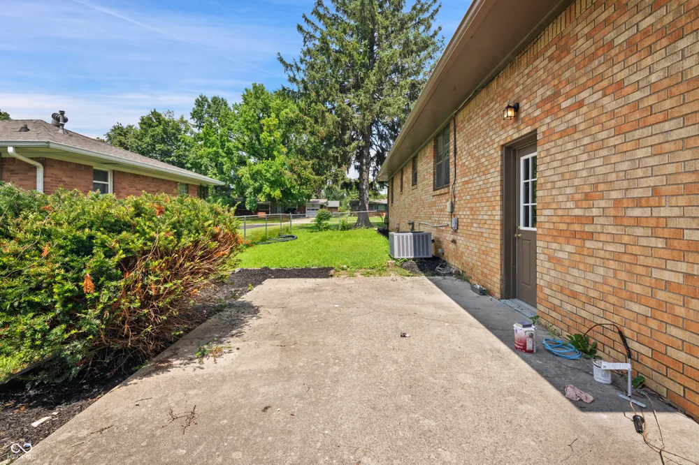 340 Edmondson Avenue Indianapolis, IN 46219